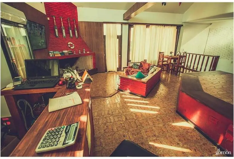اتاق لوکس با بالکن و چشم‌انداز دریا, Atlantic Hostel Punta Del Este