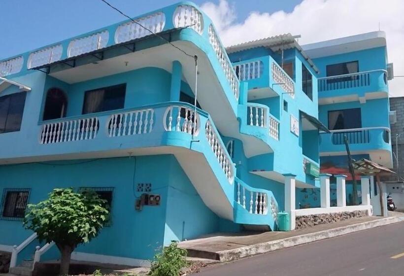 اتاق استاندارد چهارنفره با بالکن, Casa De Celeste