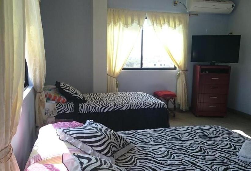 سوئیت با تخت بزرگ, Casa De Celeste