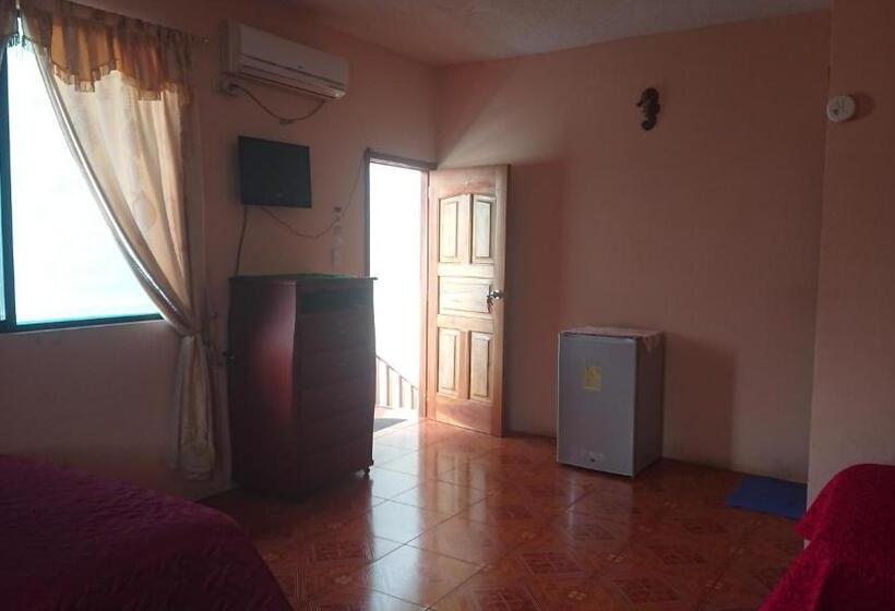 اتاق استاندارد چهارنفره با بالکن, Casa De Celeste