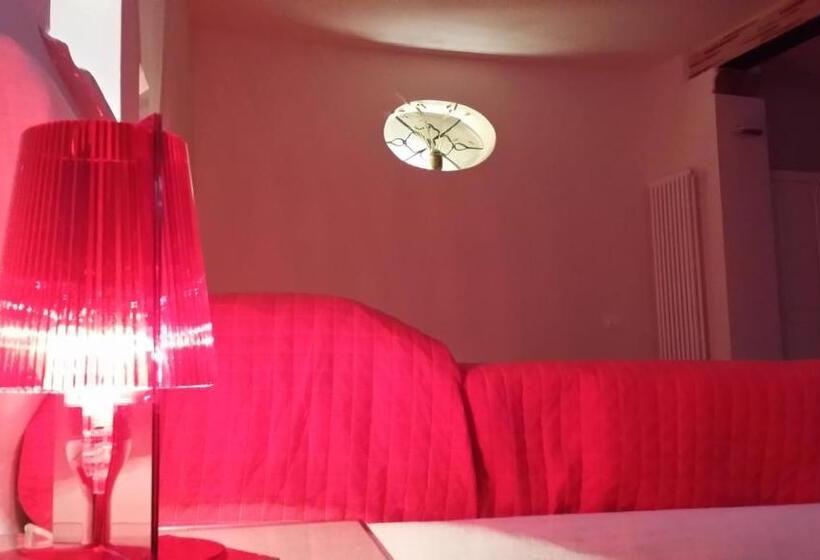 スタンダードルーム, Dimora Di Charme Cassaro 168