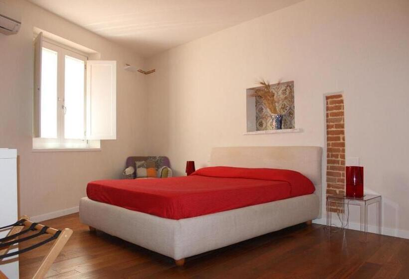 スタンダードルーム, Dimora Di Charme Cassaro 168