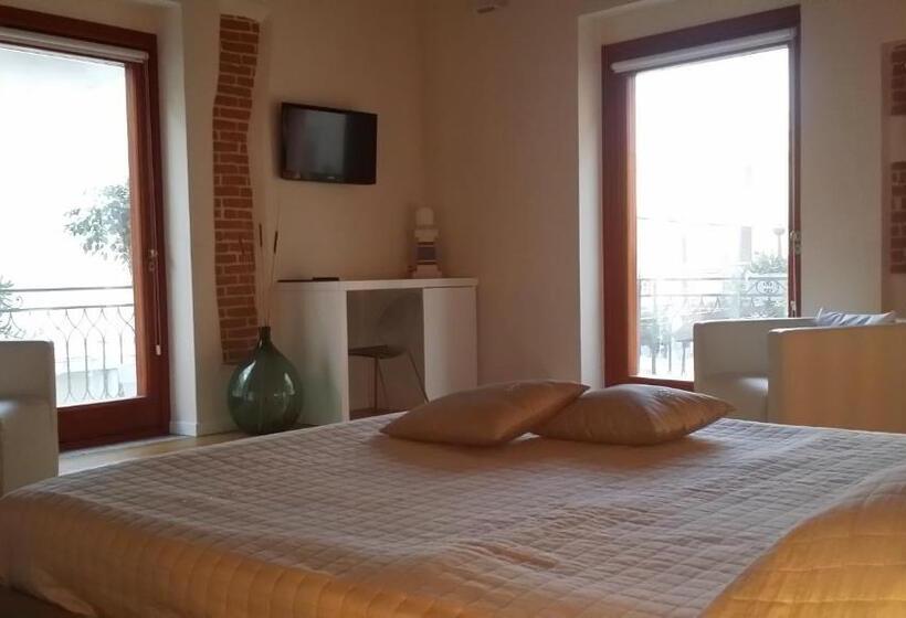 スイート, Dimora Di Charme Cassaro 168