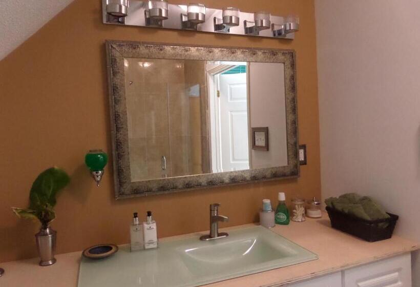 Номер Deluxe Вид на Сад, Inn On The Moraine