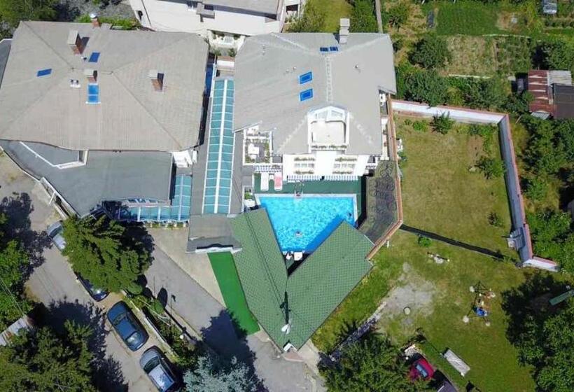 주니어 스위트 발코니, Family Hotel Yagoda88