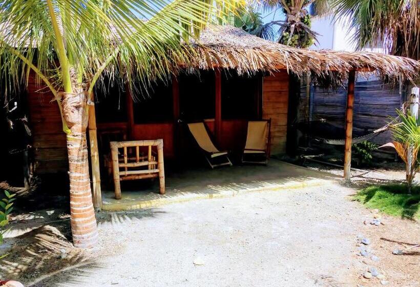Бунгало Стандарт, Guacamayo Bed & Breakfast
