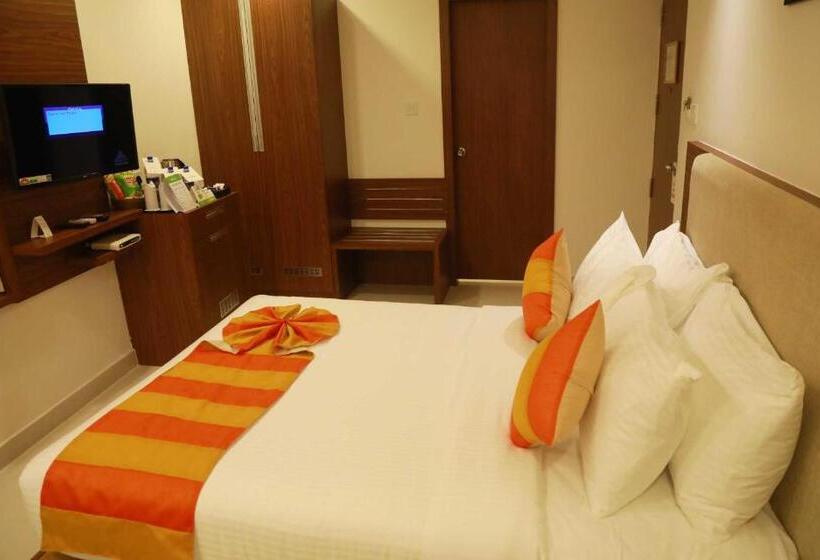 标准间, Anjali Park