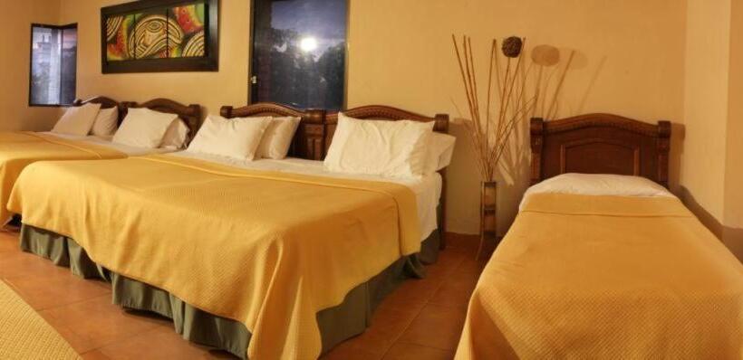 Номер Стандарт Трехместный, D  Leon Inn