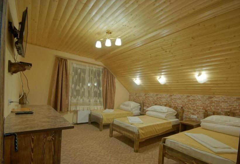 اتاق استاندارد سه نفره, Dacha