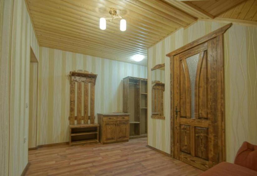 اتاق استاندارد چهار تخته, Dacha