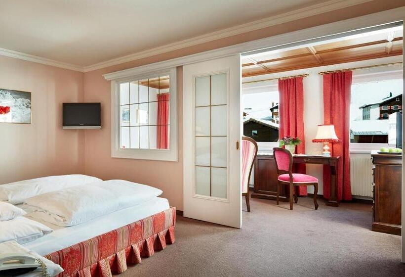 豪华房间, Hirlanda