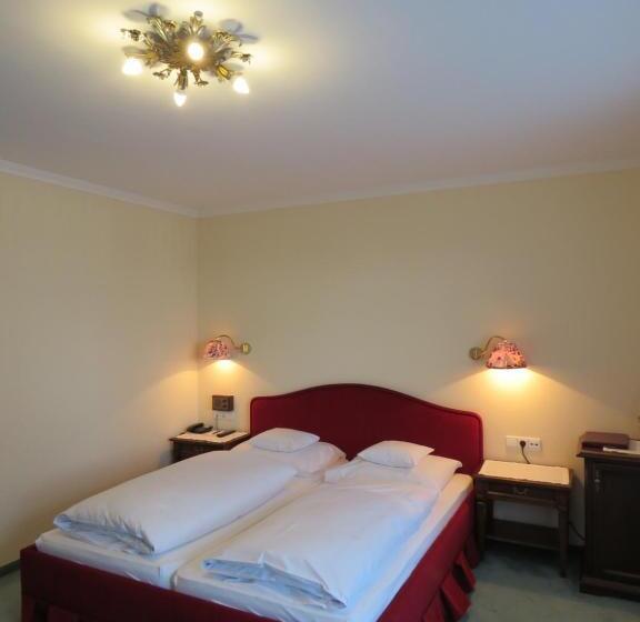 豪华房间, Hirlanda