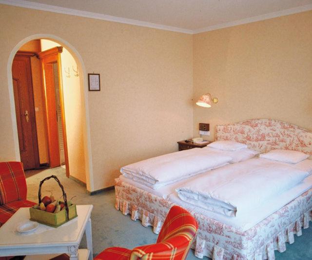 豪华房间, Hirlanda