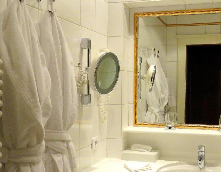 豪华房间, Hirlanda