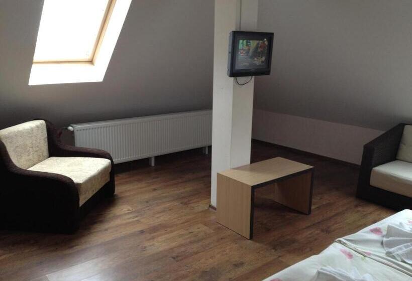 غرفة قياسية, Kamelot