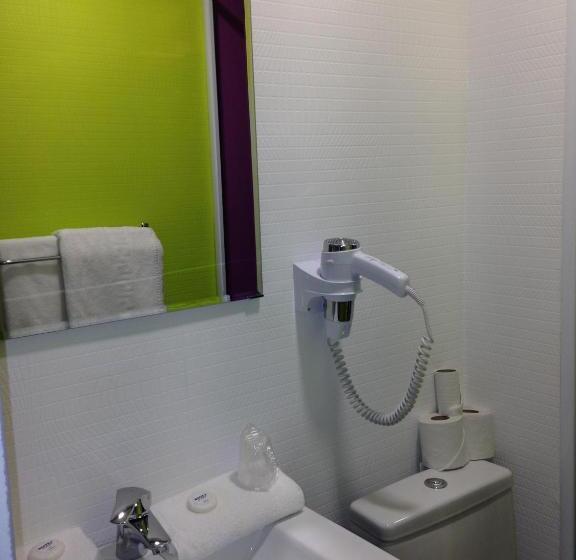 غرفة قياسية, Le Rocher Du Cerf