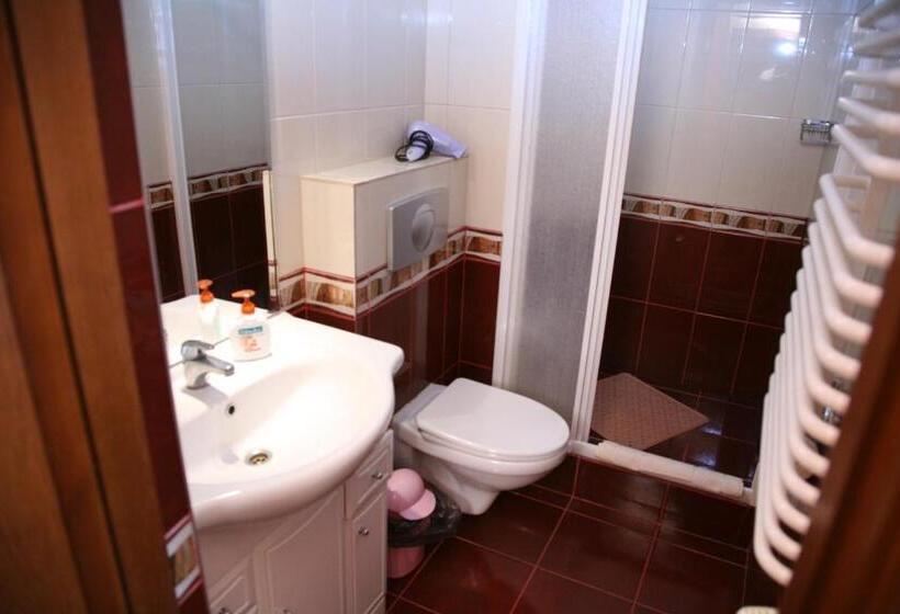 Junior Suite, Liliana