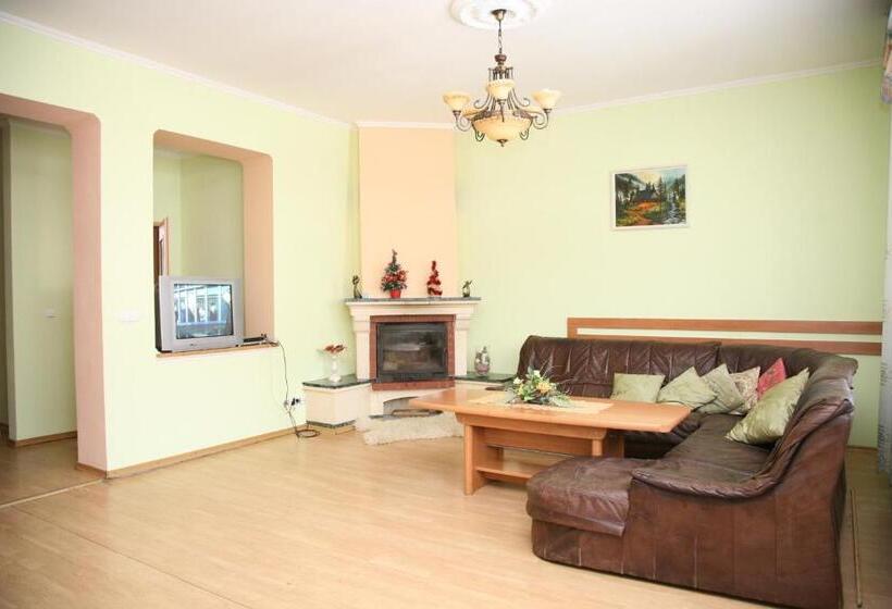 Casa 1 Dormitori, Liliana