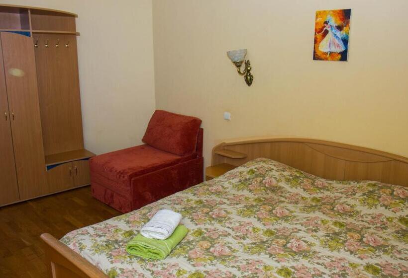 Casa 1 Dormitori, Liliana