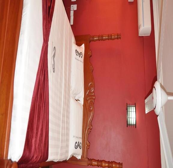 اتاق استاندارد, Monalisa