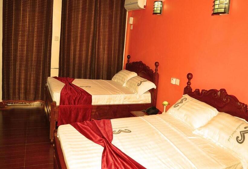 اتاق استاندارد, Monalisa