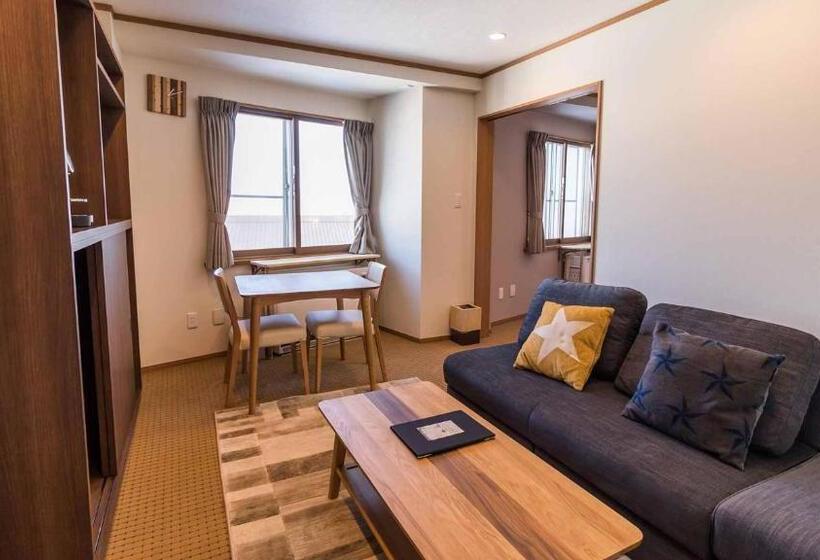 דירת חדר, Silverhorn