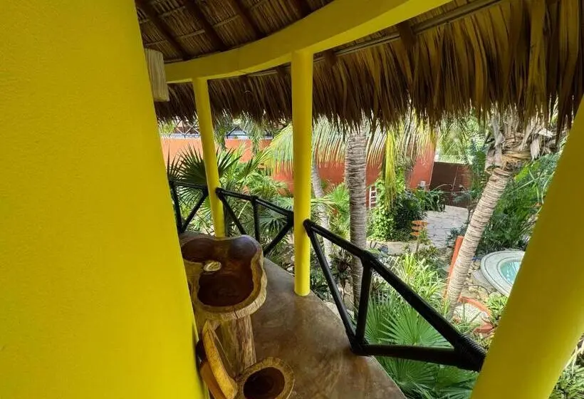 スタンダードバンガロー, One Love Hostal Puerto Escondido