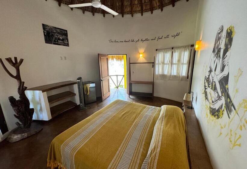 Бунгало Стандарт, One Love Hostal Puerto Escondido