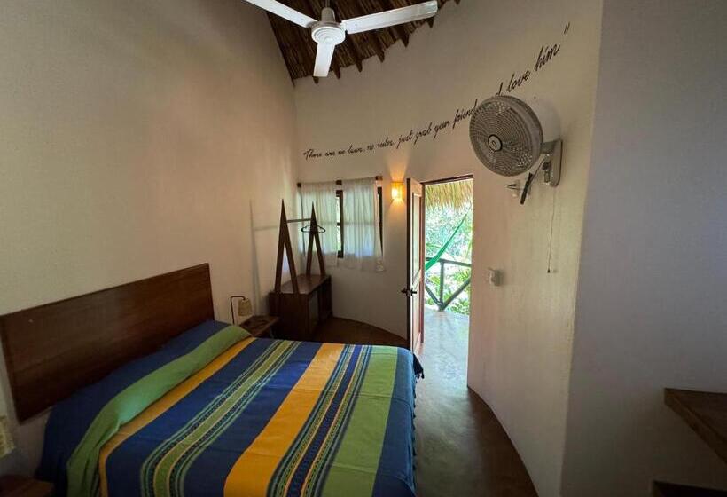 Бунгало Стандарт, One Love Hostal Puerto Escondido