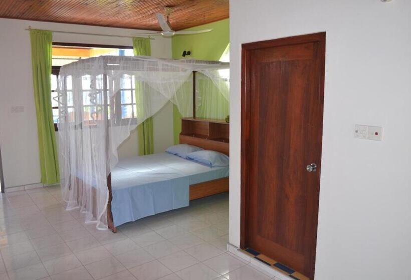 豪华海景房带阳台, Bougain Villa Guesthouse