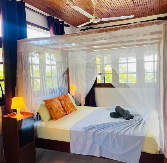 豪华海景房带阳台, Bougain Villa Guesthouse