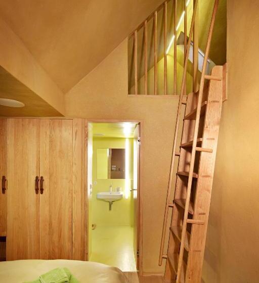 스탠다드 룸, Café Fara