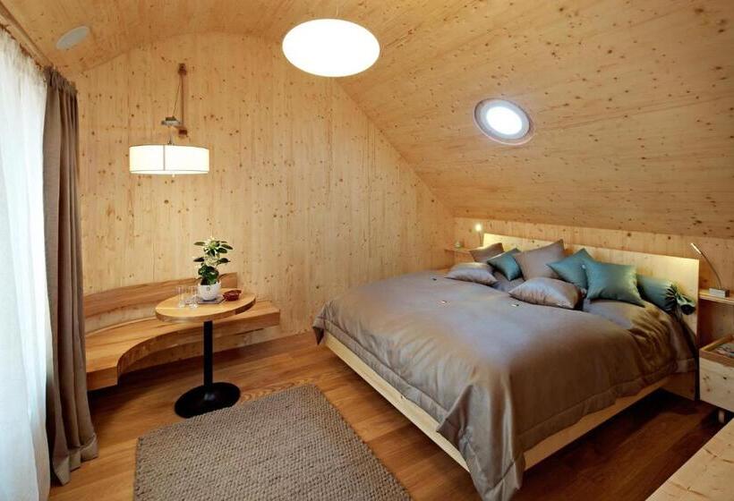 스탠다드 룸, Café Fara