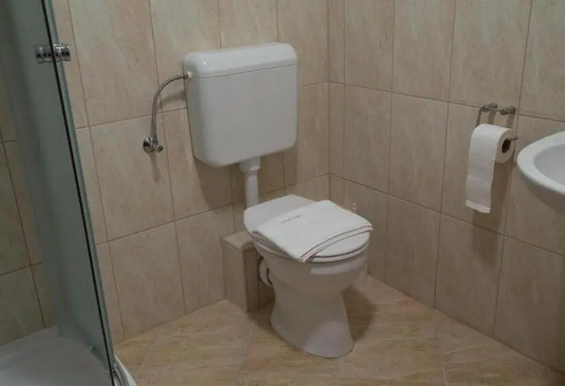 Deluxe-huone Parveke, Felsőréti Vendégház