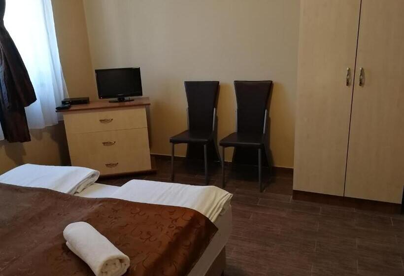 マウンテンビュースタンダードルーム, Felsőréti Vendégház