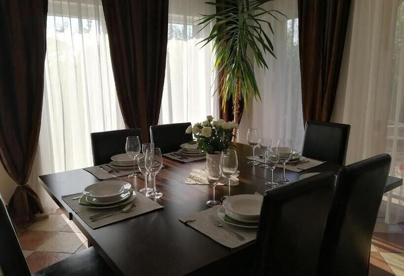 デラックスルーム, Felsőréti Vendégház