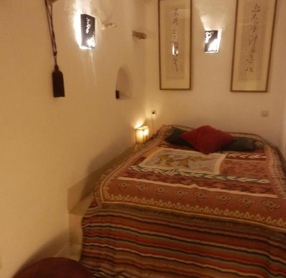 اتاق استاندارد یک نفره, Riad El Koudia