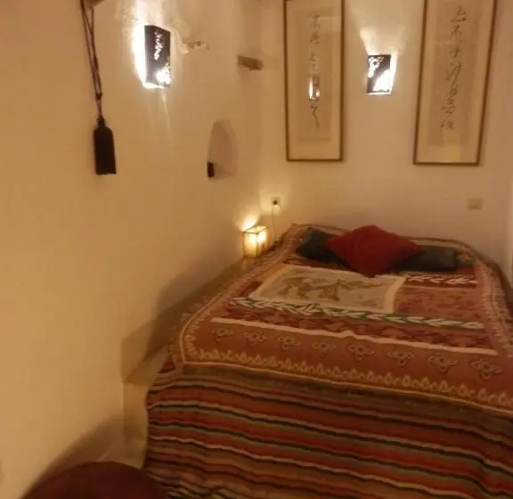 Standard Yhden Hengen Huone, Riad El Koudia