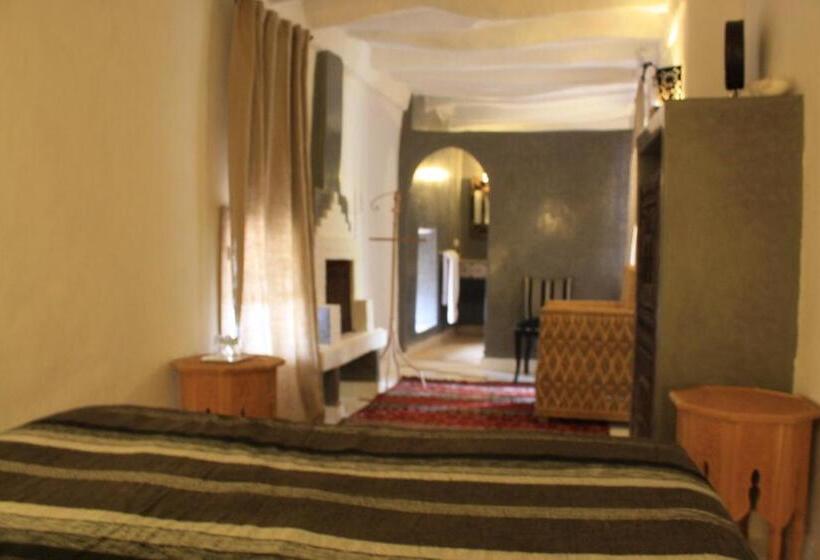 اتاق استاندارد, Riad El Koudia