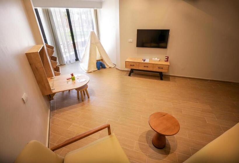 سوییت خانوادگی, Calimera Blend Paradise