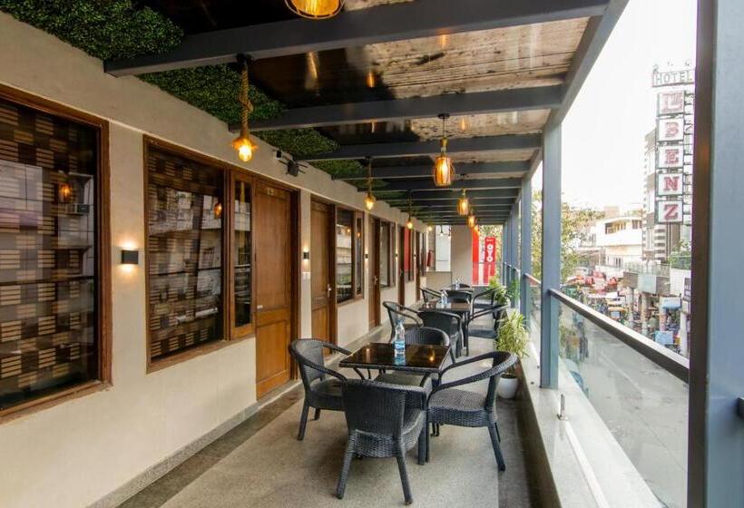 三人经典房间, Anand New Delhi