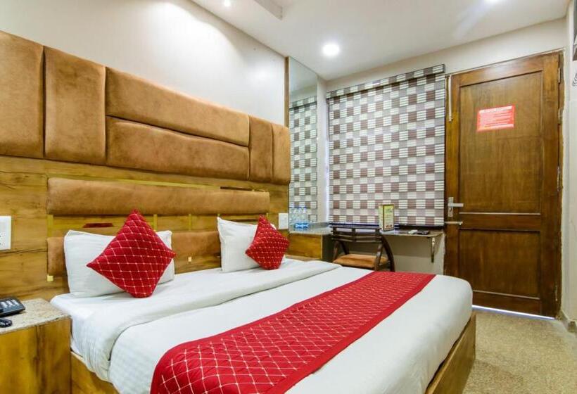 标准间带阳台, Anand New Delhi