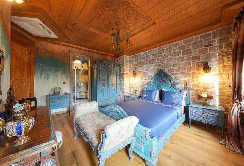 豪华房间, Naz Su Cunda