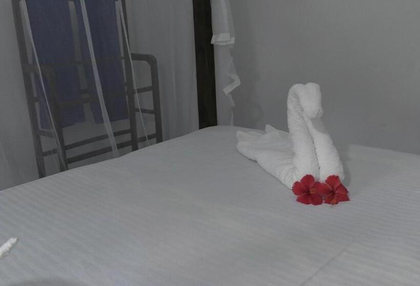 발코니 디럭스 룸, Pigeon House Kabalana