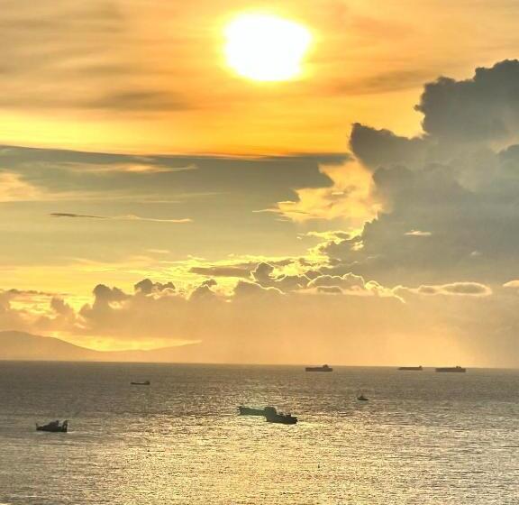 Suite, Cozycoaststay By Appletravelbeyondph