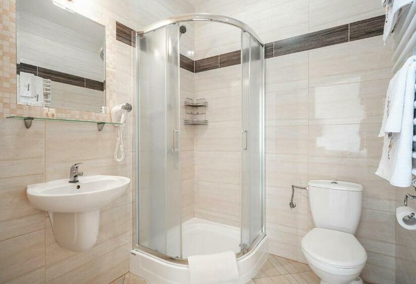 标准间, łabędź Hotel Karczma