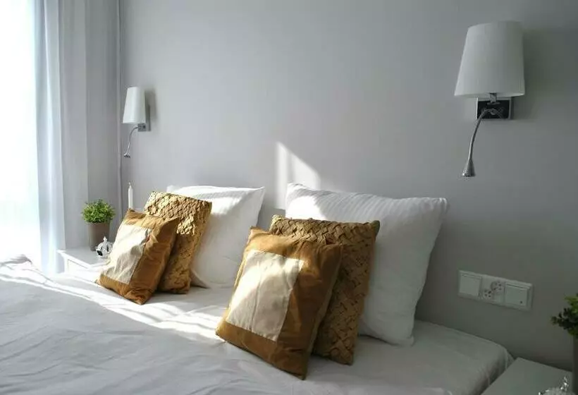Basic-huone, Amber Suite Adults Only