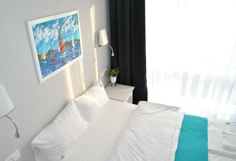 חדר בסיסי, Amber Suite   Adults Only