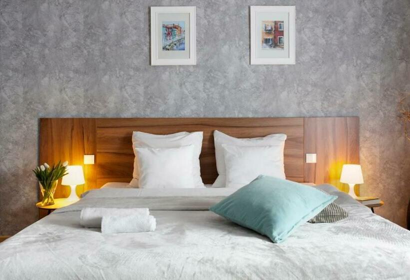 Номер Стандарт, Biancas