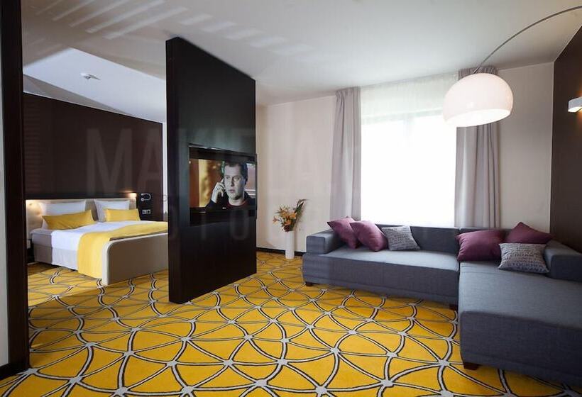 חדר סטנדרט, Eclipse